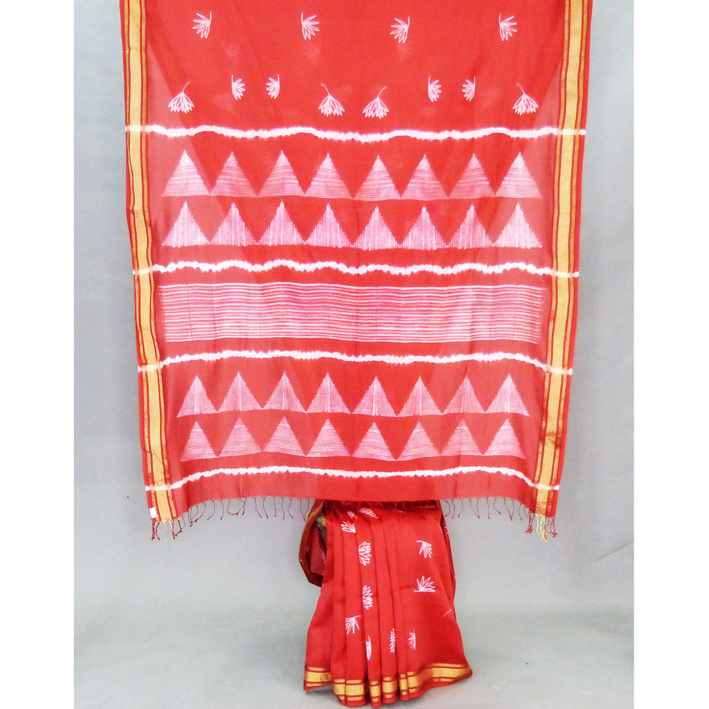 Pleasing red maheshwari shibori saree with beautiful Lotus motifs - 1