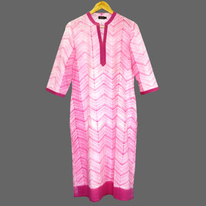 Mura's signature zig zag design shibori kurta in a vibrant pink colour - 1