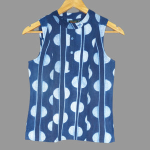 Short smart Circles & Lines top in Indigo shibori. - 1