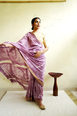 Ivory Maheshwari Sari with Arjuna Tree Pallu in Mauve - 1