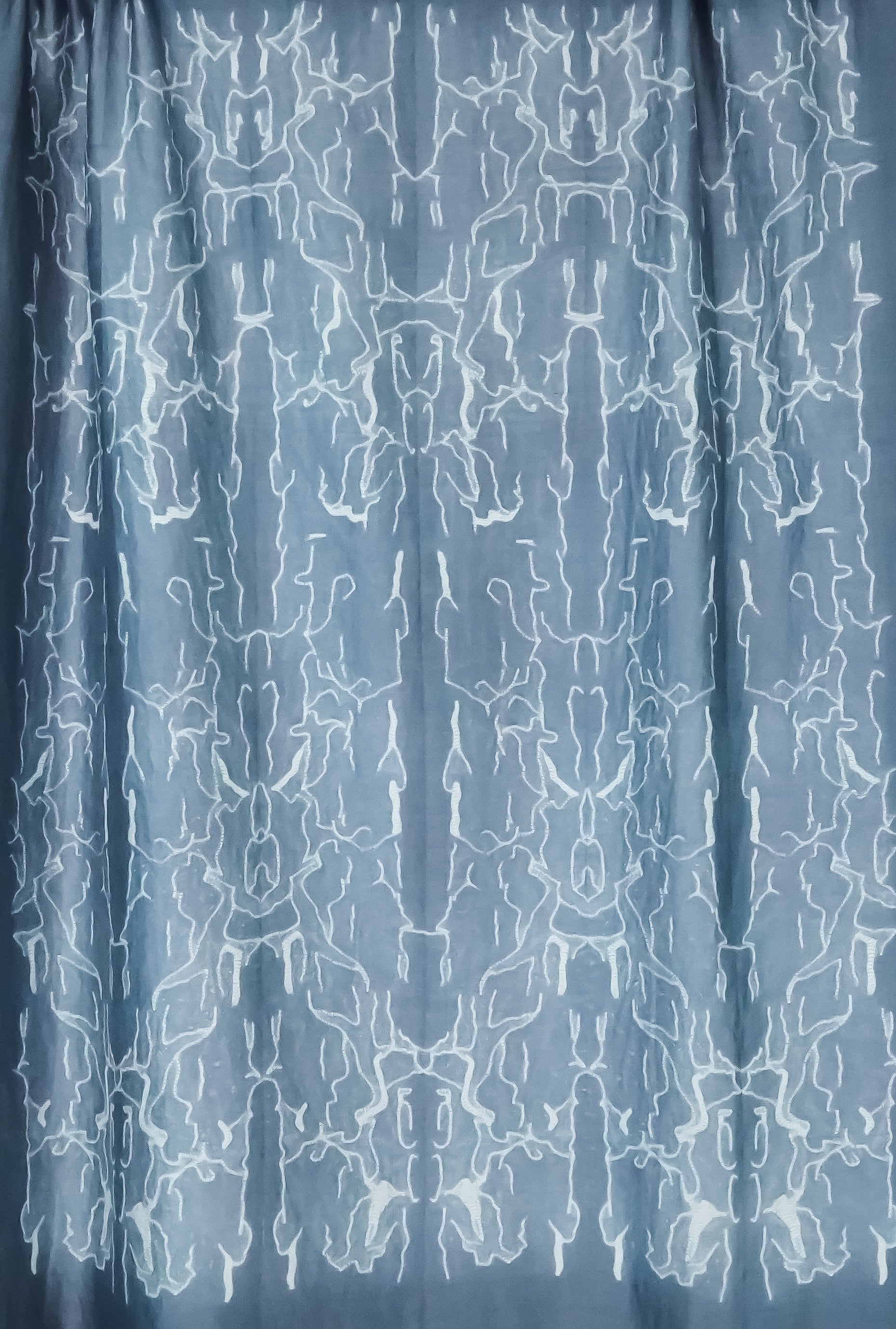 Grey Shibori Chanderi Fabric with Sleeves - Front Design