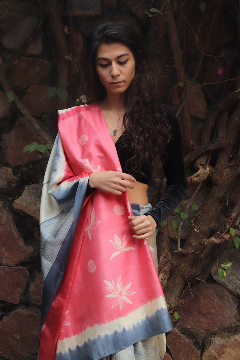 Elegant Pure Silk Shibori Sari with Lotus Pallu 2